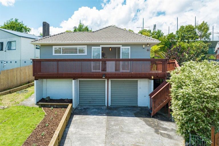 Photo of property in 44 Tahi Terrace, Glen Eden, Auckland, 0602