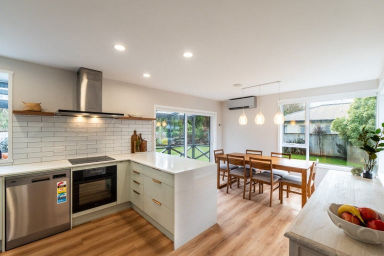 Photo of property in 10 Mahuri Road, Otatara, Invercargill, 9879