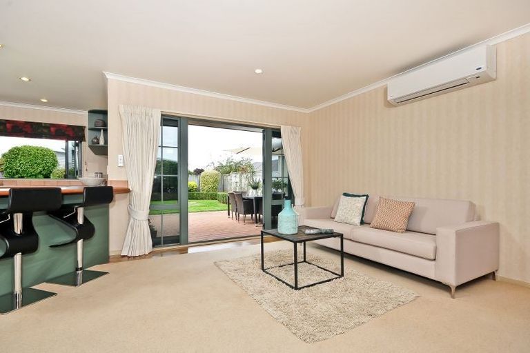 Photo of property in 46 Cairns Crescent, Rototuna, Hamilton, 3210