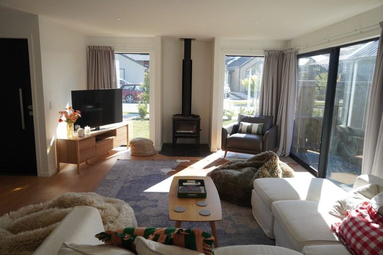 Photo of property in 93 Drysdale Road, Jacks Point, 9371