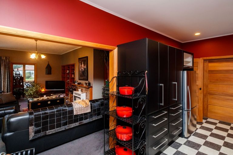 Photo of property in 32 Rangiora Avenue, Roslyn, Palmerston North, 4414