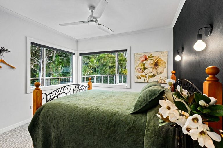 Photo of property in 55 Hauraki Road, Leigh, Warkworth, 0985