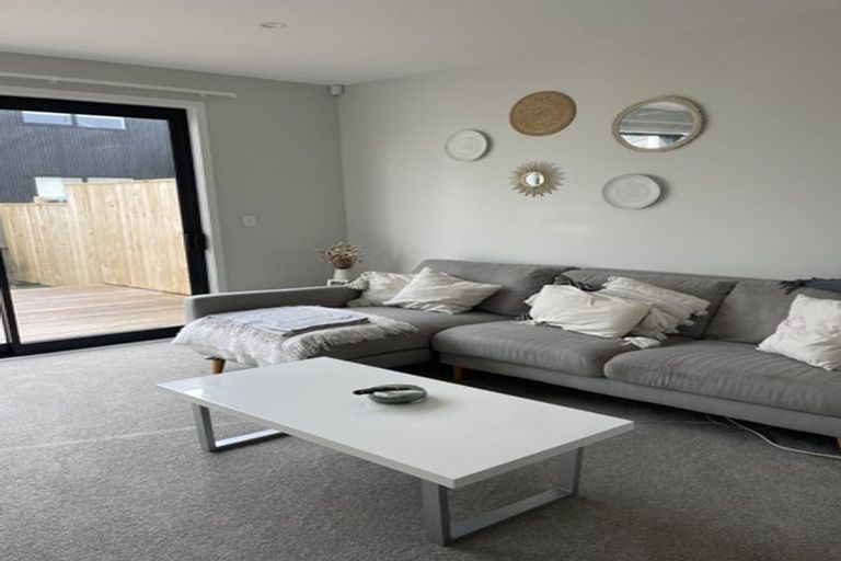 Photo of property in 2a Treloar Crescent, Hobsonville, Auckland, 0616