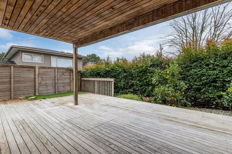 Photo of property in 10a Aberdeen Road, Campbells Bay, Auckland, 0620