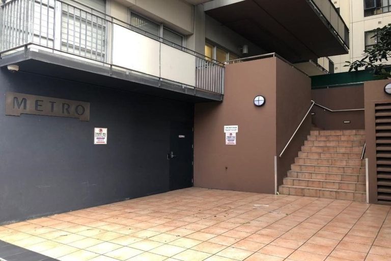 Photo of property in 82 Wakefield Street, Westport, 7825