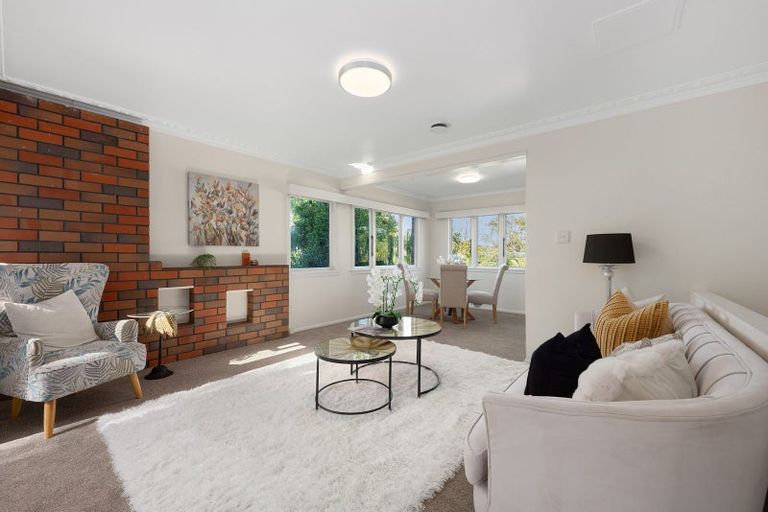 Photo of property in 2/306 Beach Road, Campbells Bay, Auckland, 0630