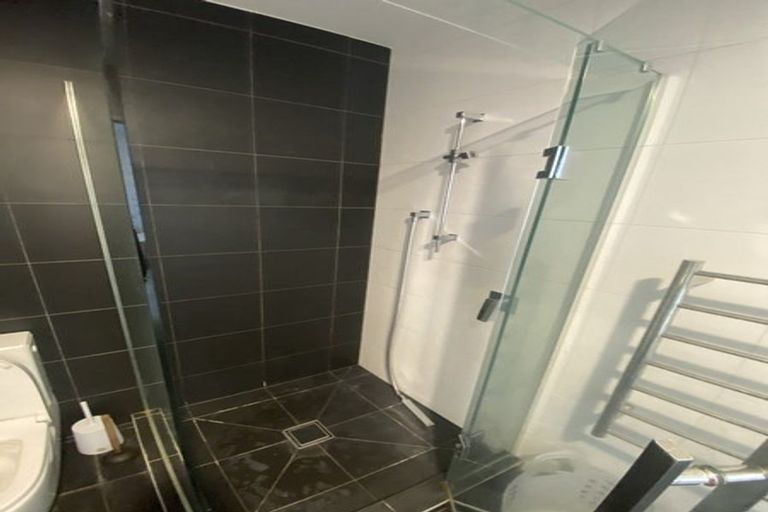 Photo of property in 404/19 Rawene Road, Birkenhead, Auckland, 0626