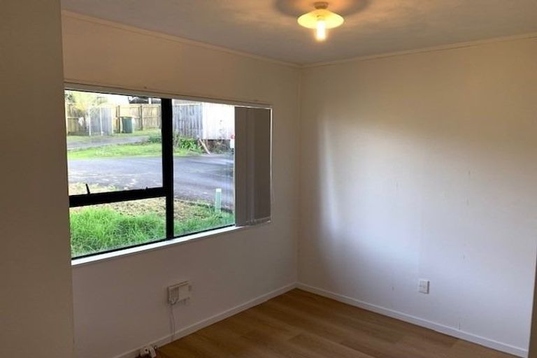 Photo of property in 19 Jumento Place, Unsworth Heights, Auckland, 0632