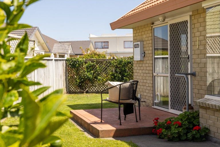 Photo of property in 5/212 Grove Road, Mayfair, Hastings, 4122