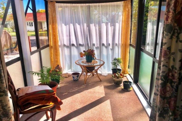 Photo of property in 24 Princes Street, Levin, 5510