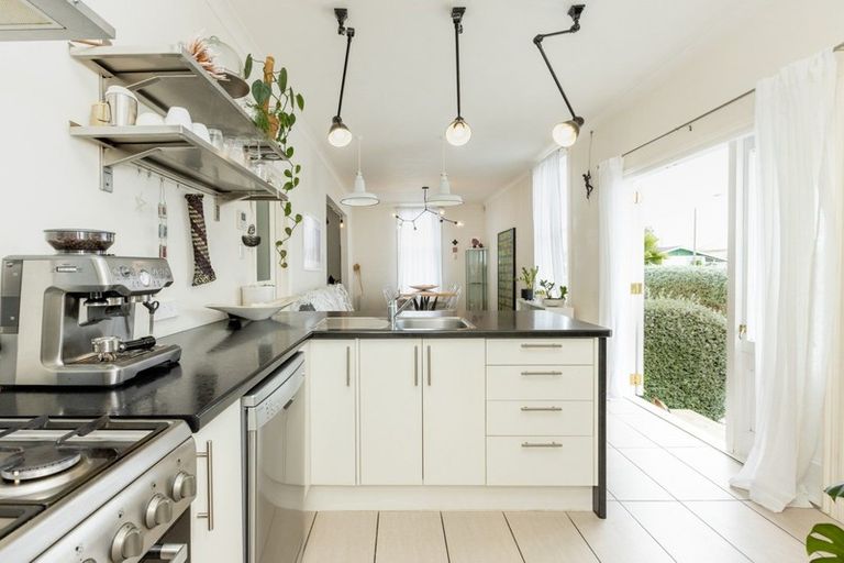 Photo of property in 511 Southampton Street West, Hastings, 4122