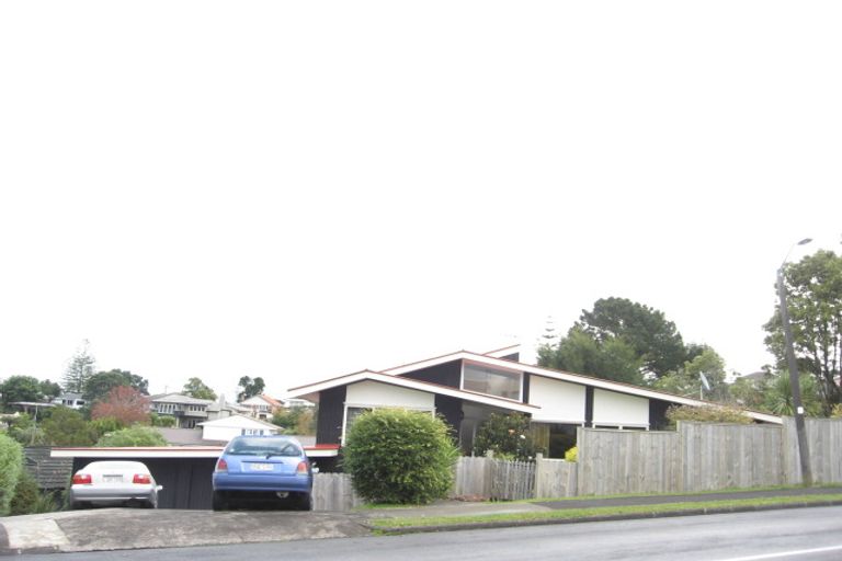Photo of property in 25 Haseler Crescent, Howick, Auckland, 2014