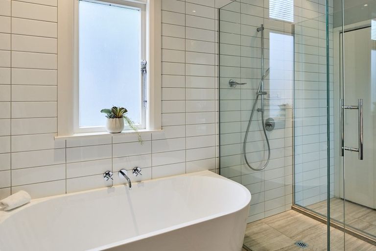 Photo of property in 45 Howard Road, Point Howard, Lower Hutt, 5013