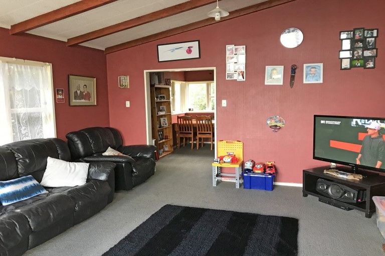 Photo of property in 3 Ries Street, Dannevirke, 4930