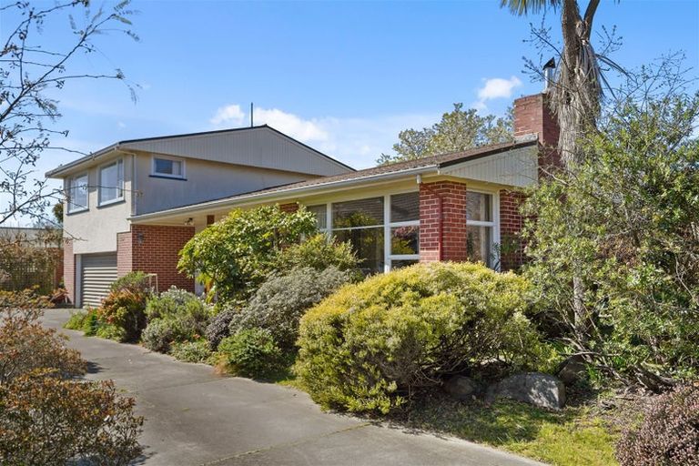Photo of property in 42 Arlington Street, Burnside, Christchurch, 8053