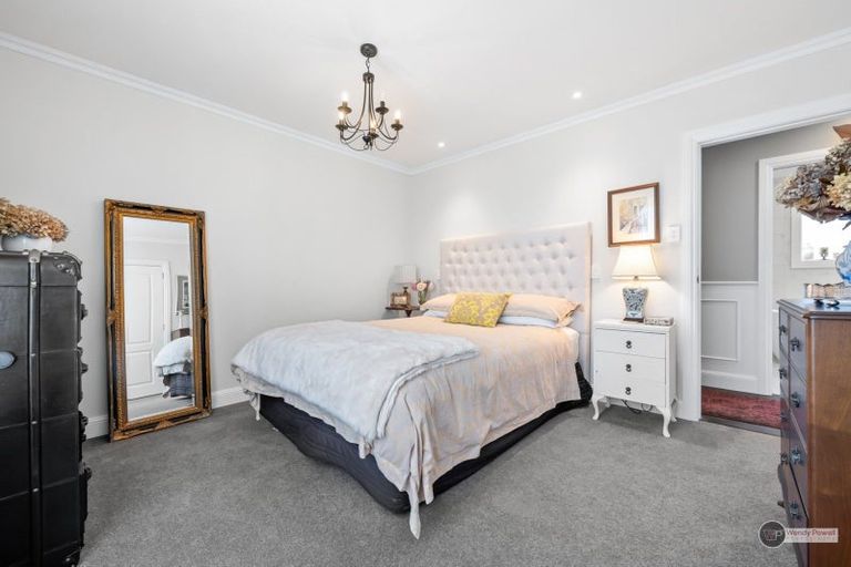 Photo of property in 10 Chestnut Grove, Maungaraki, Lower Hutt, 5010