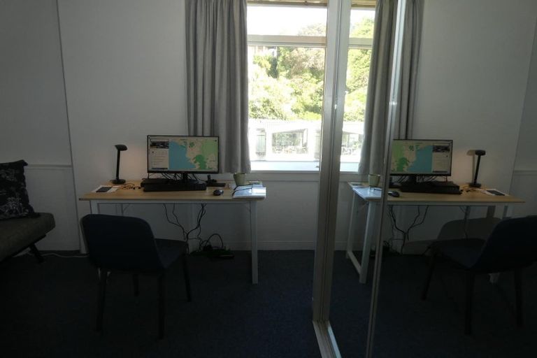 Photo of property in Jerningham Apartments, 20 Oriental Terrace, Oriental Bay, Wellington, 6011