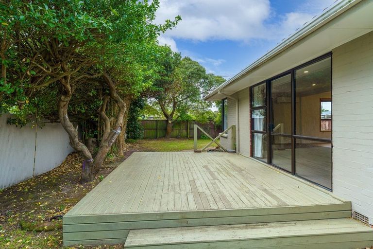 Photo of property in 18 Malta Crescent, South New Brighton, Christchurch, 8062