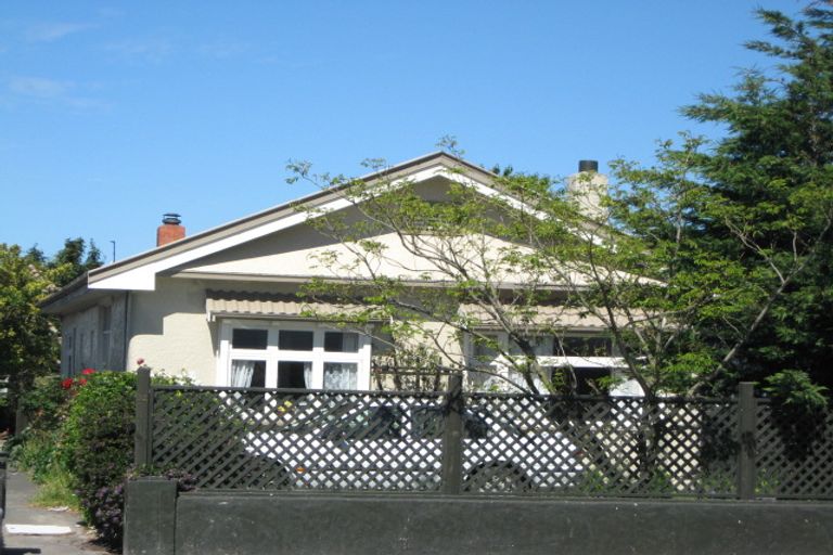 Photo of property in 32 North Parade, Richmond, Christchurch, 8013