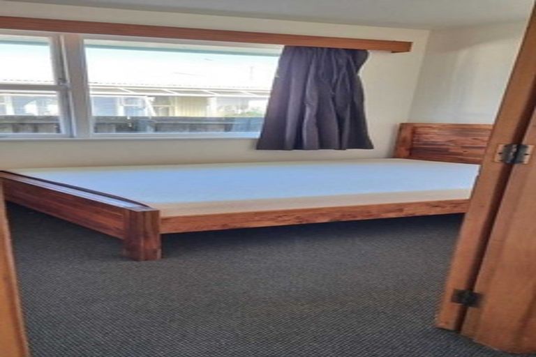 Photo of property in 260 Main North Road, Redwood, Christchurch, 8051