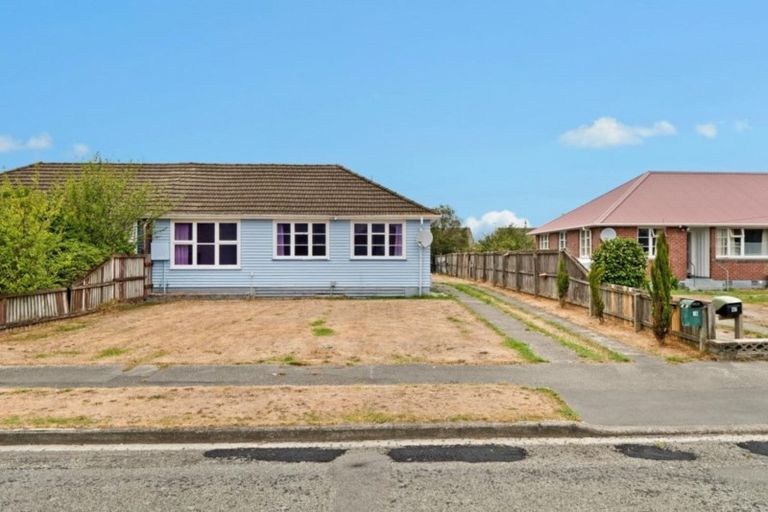 Photo of property in 2/45 Dickson Crescent, Hornby, Christchurch, 8042