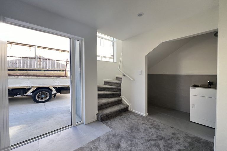 Photo of property in 319b East Coast Road, Mairangi Bay, Auckland, 0630