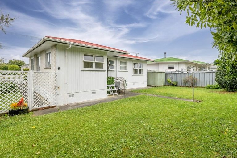 Photo of property in 36 York Street, Levin, 5510