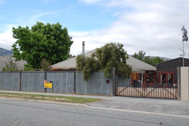 Photo of property in 117 Waenga Drive, Cromwell, 9310