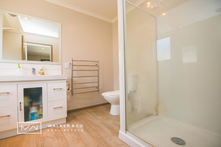 Photo of property in 7 Percy Kinsman Crescent, Riverstone Terraces, Upper Hutt, 5018