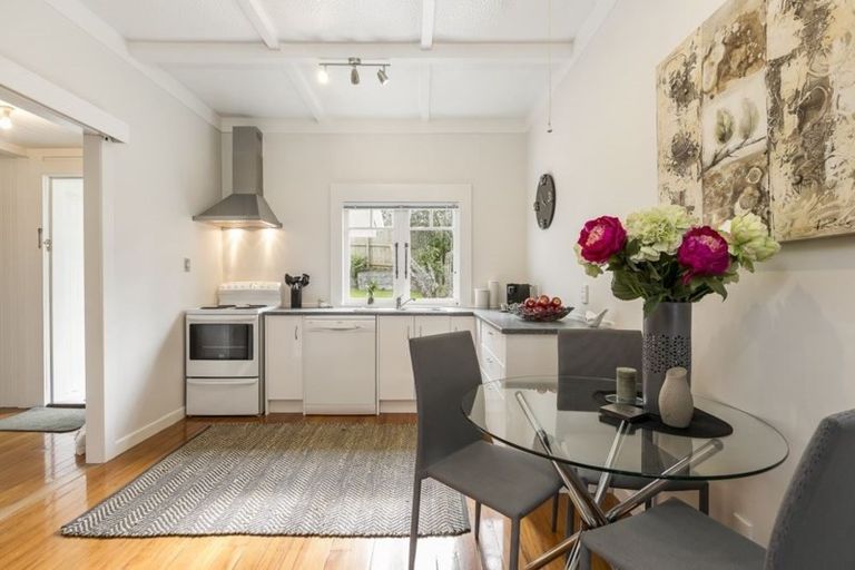 Photo of property in 41 Hillsborough Road, Hillsborough, Auckland, 1042