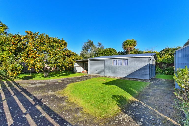 Photo of property in 14 Tatariki Street, Rosehill, Papakura, 2113