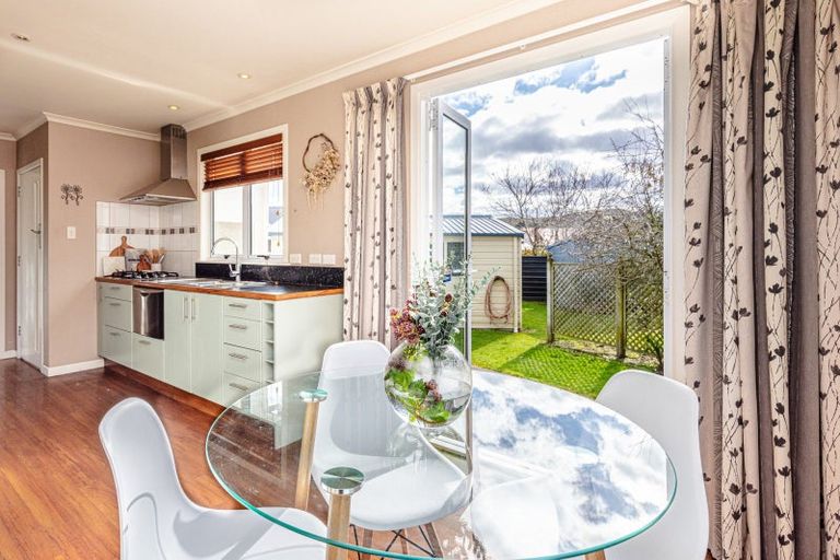 Photo of property in 1 Kelvin Street, Aramoho, Whanganui, 4500