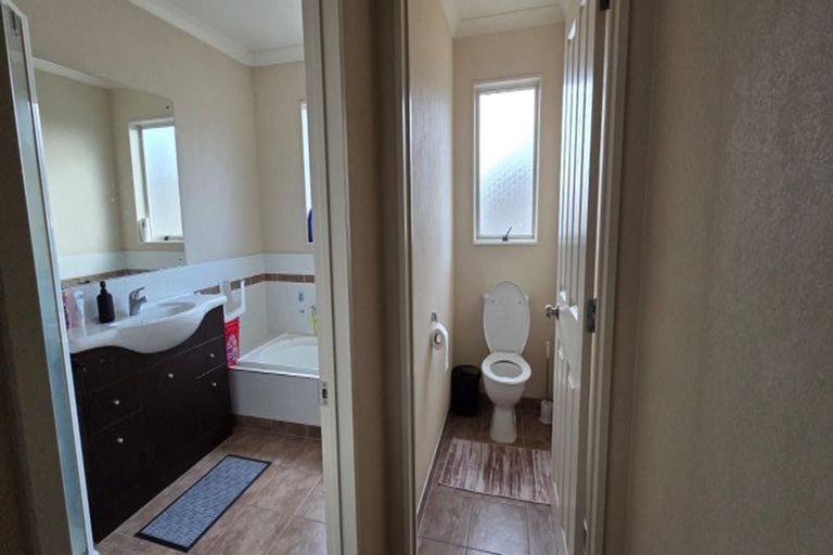 Photo of property in 135 Cyril French Drive, Flat Bush, Auckland, 2016