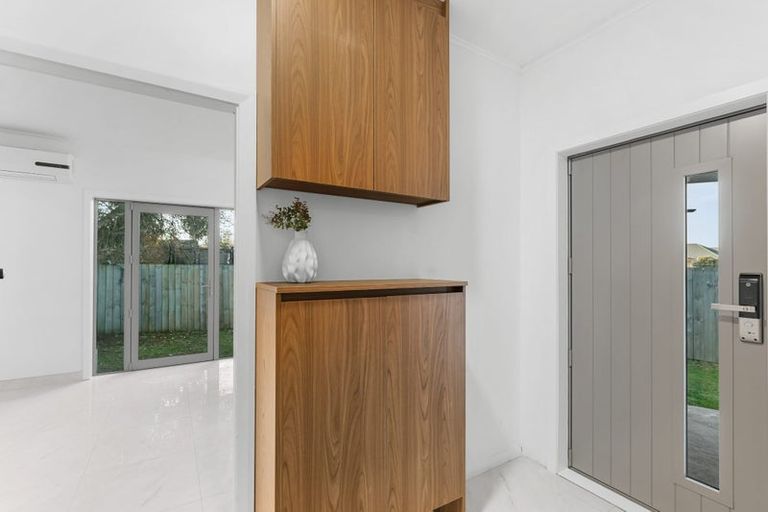 Photo of property in 9a Piko Crescent, Riccarton, Christchurch, 8041