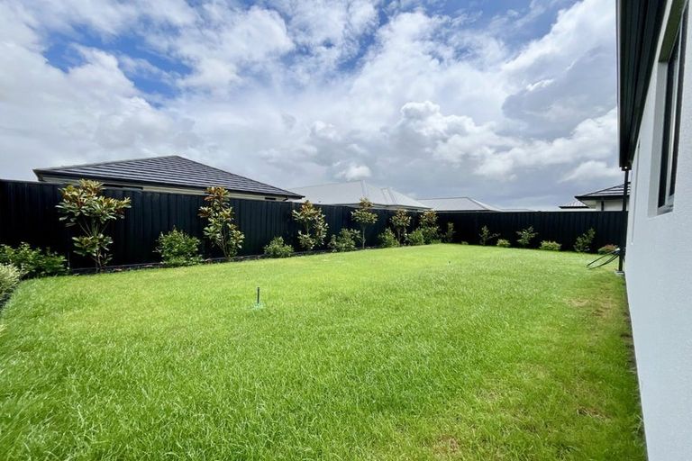 Photo of property in 11 Mcgarry Drive, Kaiapoi, 7630
