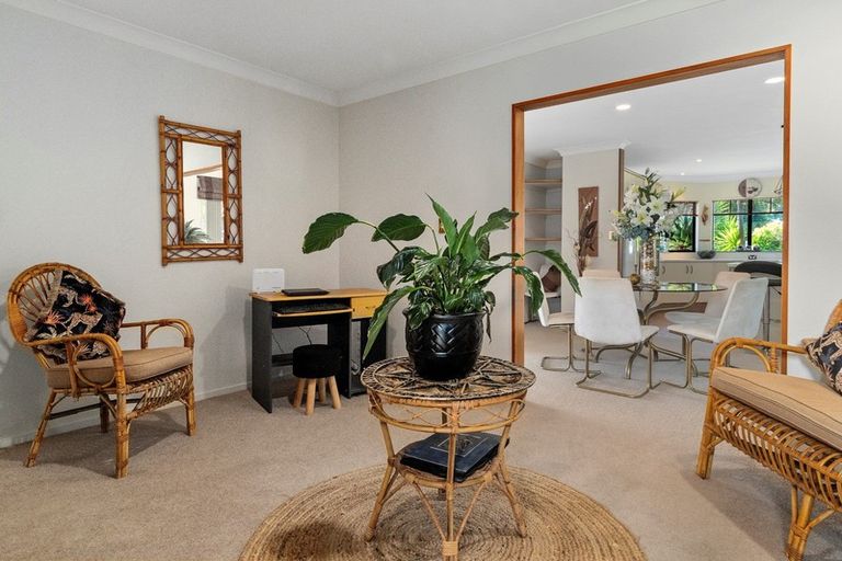 Photo of property in 10 Rochester Place, Bethlehem, Tauranga, 3110