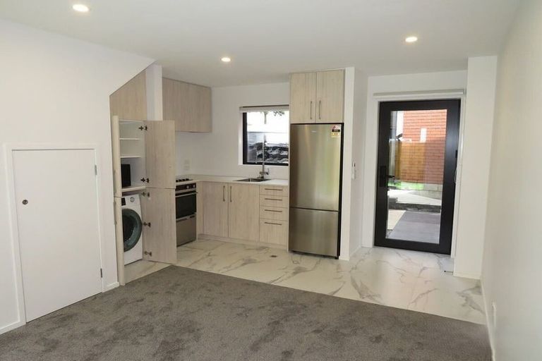 Photo of property in 4/10 Wilsher Crescent, Henderson, Auckland, 0612