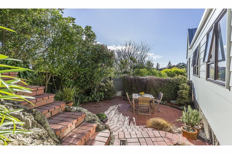 Photo of property in 133 Ironside Road, Johnsonville, Wellington, 6037