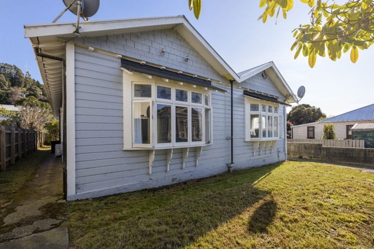Photo of property in 240 South Road, Caversham, Dunedin, 9012