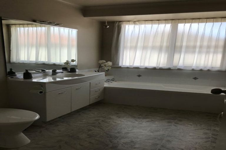 Photo of property in 8 Grevillea Place, Melville, Hamilton, 3206