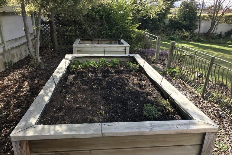 Photo of property in 2 Kamaka Crescent, Bridge Hill, Alexandra, 9320