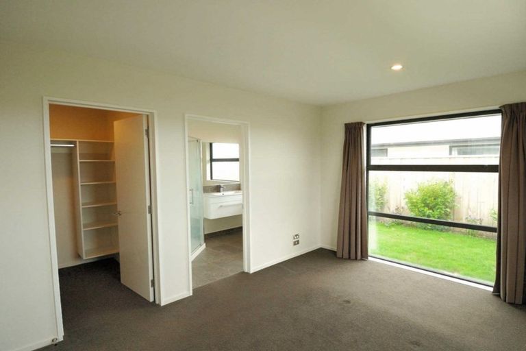 Photo of property in 139 Infinity Drive, Pegasus, 7612