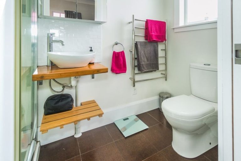 Photo of property in 800 Victoria Street, Parkvale, Hastings, 4122