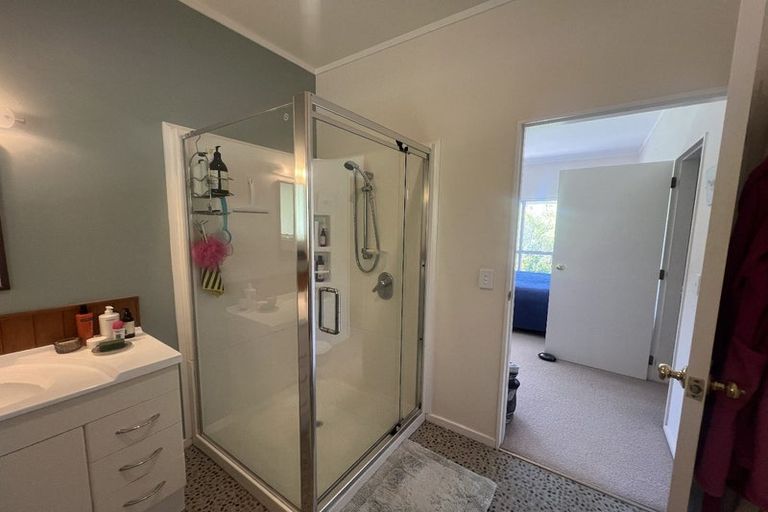 Photo of property in 92a Forest Lakes Road, Otaki, 5583