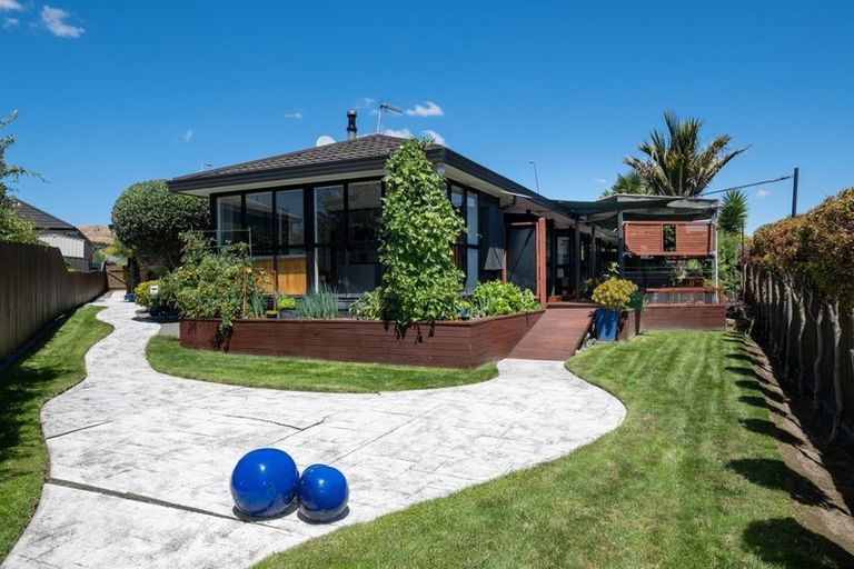 Photo of property in 185 Te Mata Road, Havelock North, 4130