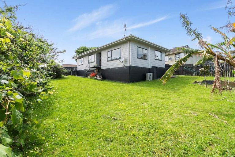 Photo of property in 6 Kopu Place, Clendon Park, Auckland, 2103