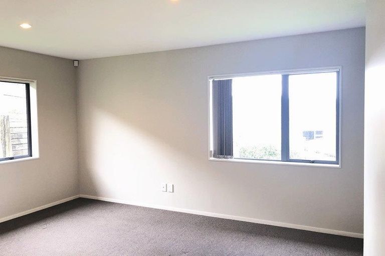 Photo of property in 160 Keri Vista Rise, Papakura, 2110