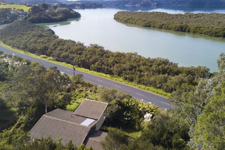 Photo of property in 33 Totara North Road, Totara North, Kaeo, 0479