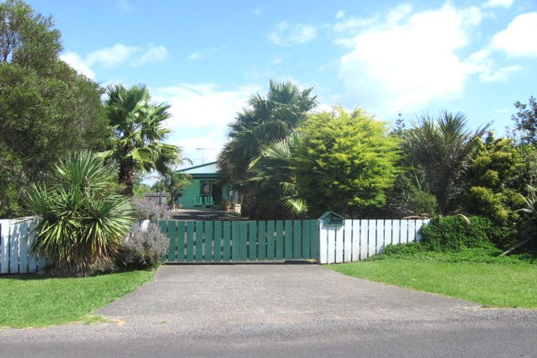 Photo of property in 7 Manuka Road, Oneroa, Waiheke Island, 1081
