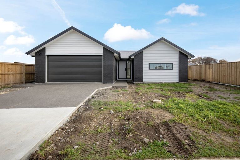 Photo of property in 3 Stackwood Avenue, Woodend, 7610